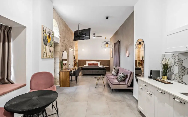 La Finca Boutique Suites - Old City