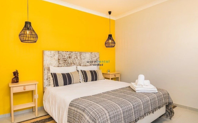 Vila Milreu Guesthouse