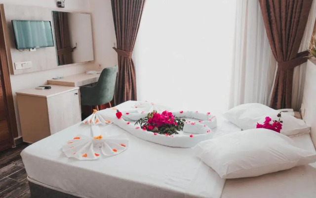 Dream Town Hotel & Restaurant