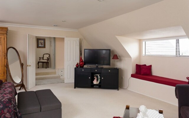 Regis Park B&B