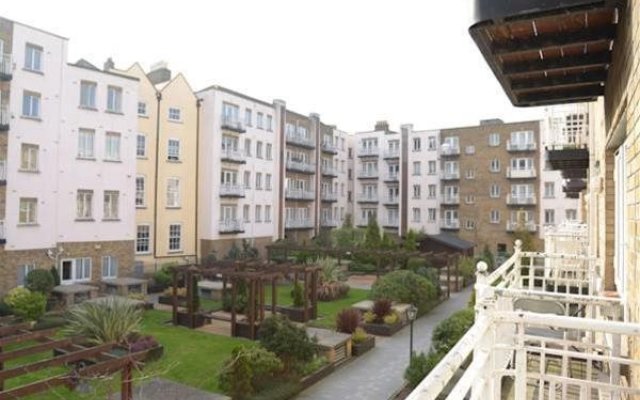 Abbey Court Apartments