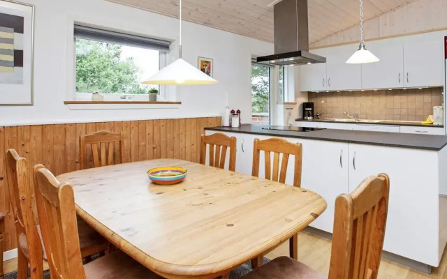6 Person Holiday Home in Jerup