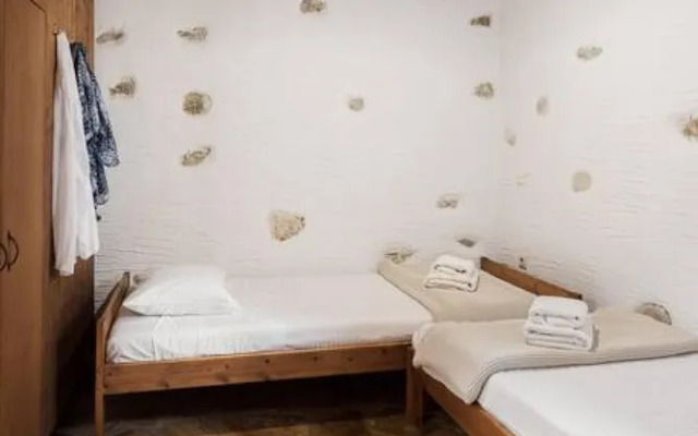 Naxos Alyko Traditional Vacation House Mitatos