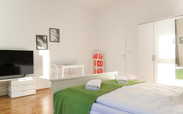 Comfortable 3BR shared Apart. - Suitable For Long Stays