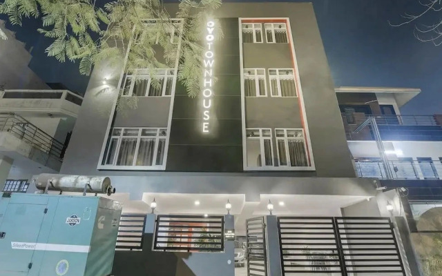 Townhouse By OYO Rooms