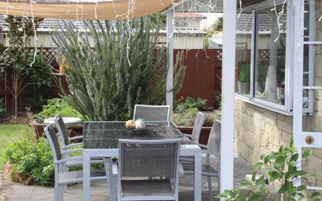 Royal Palms Papamoa Bed & Breakfast