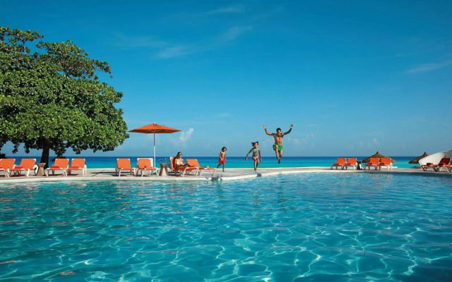 Sunset Beach Resort Spa and Waterpark All-Inclusive