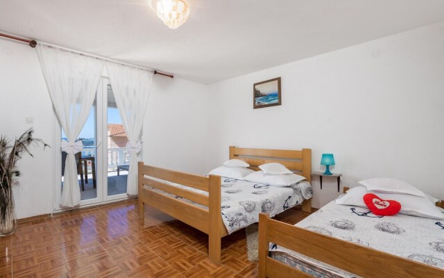 Amazing Apartment in Banjol With 2 Bedrooms and Wifi