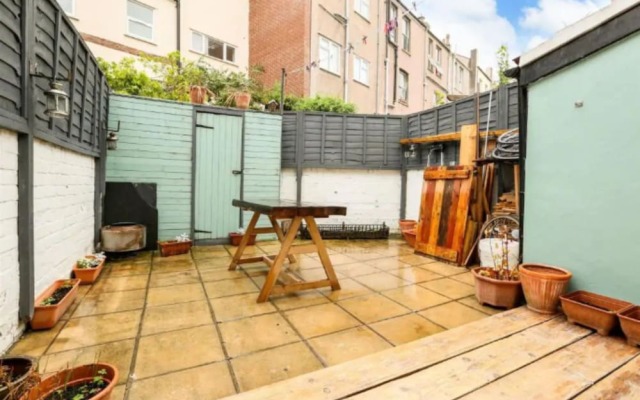 2 Bedroom Montpellier Home