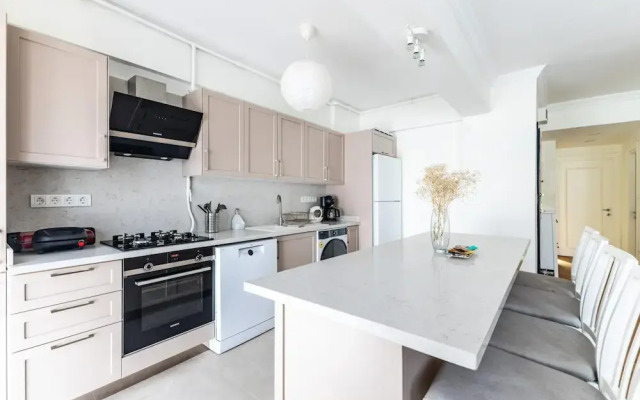 Chic Flat 5 min to Moda Pier