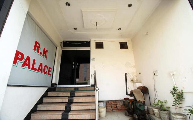 Hotel R K Palace