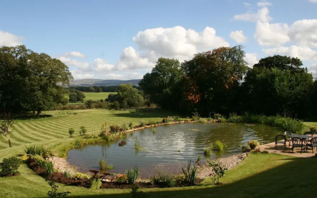 Geltsdale Garden Apartment