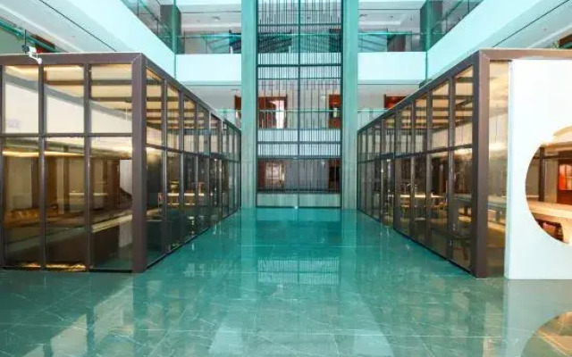 Harbour Hotel