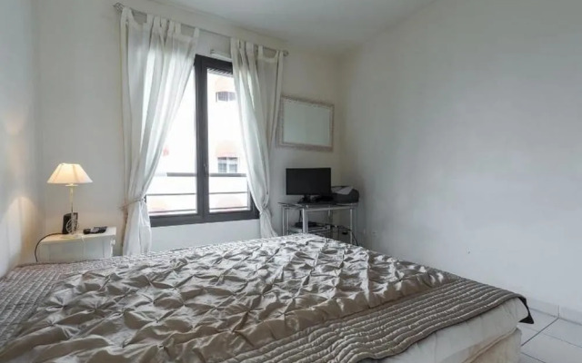 Spacious 3BR central - 6 pax - 2 mn from Croisette