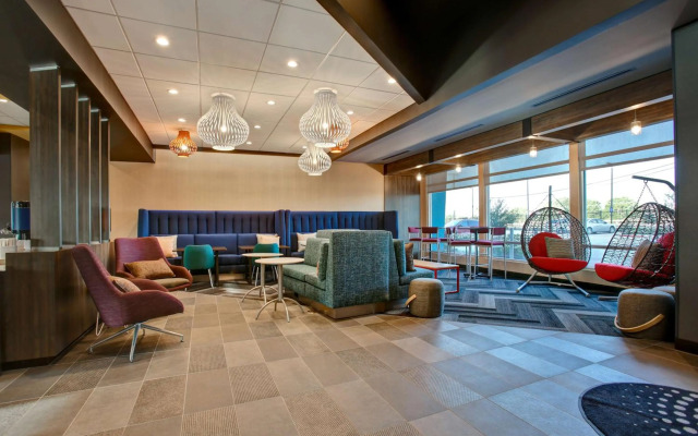 Tru by Hilton Grand Prairie
