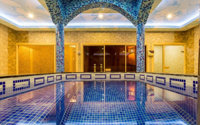 Renaissance Palace Baku