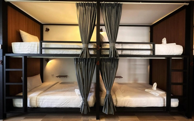 Monsoon Boutique Hotel