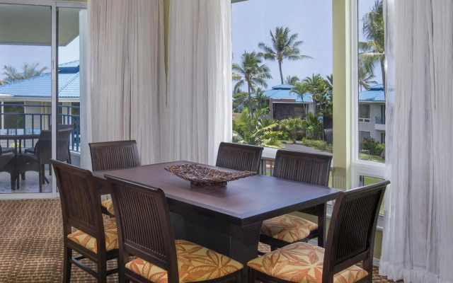 Holua Resort