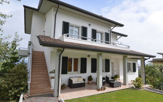 A Serene Stay in Gemmano