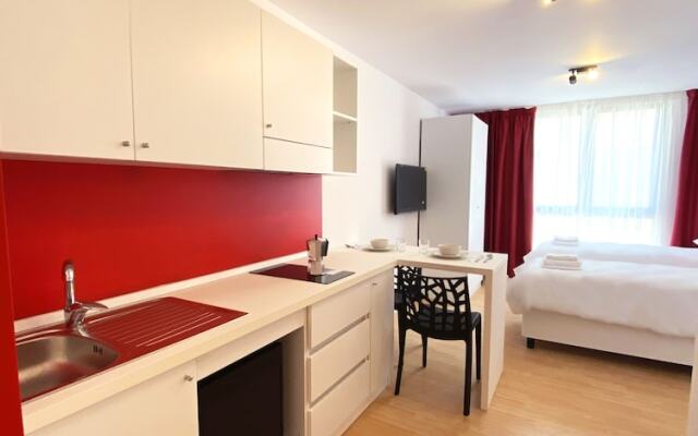 Citizen suites