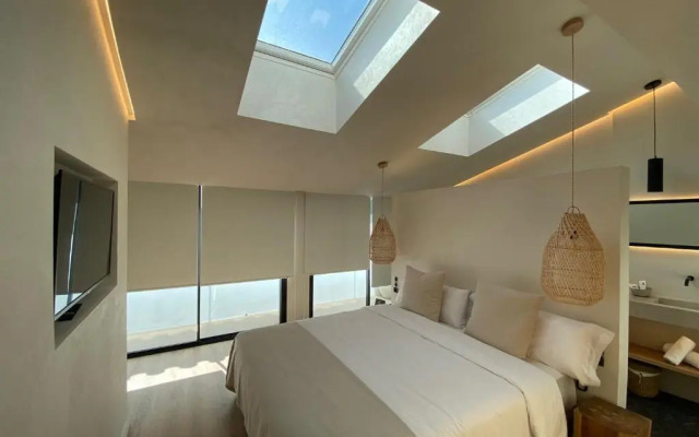 S Estancia Suites