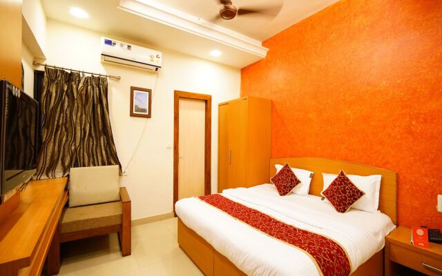 OYO 7859 Hotel Gurukripa
