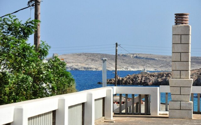 2 bedrooms appartement at Psathi 700 m away from the beach with sea view and furnished terrace