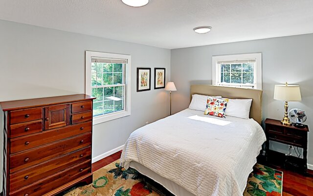 7 3rd Street Home 2 Bedrooms 2 Bathrooms Home