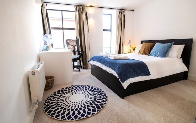 The New52 A Modern 2 Bed Apartment Located In The Heart Of Oxford City