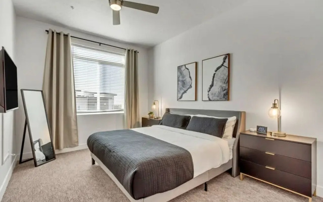 New Apt - Gigabit Internet - Year-round Pool