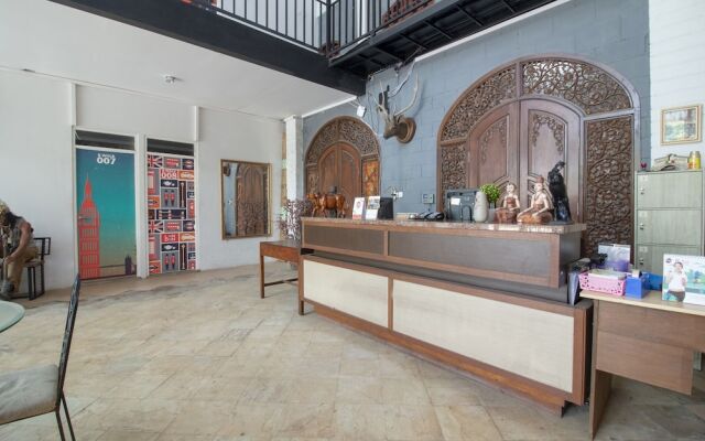 Bwalk Hotel by OYO Rooms