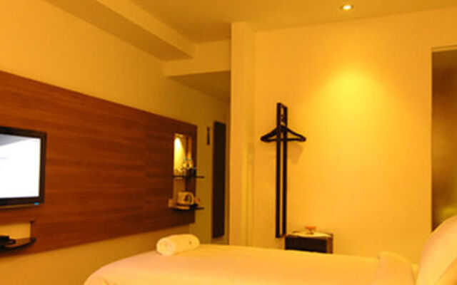 The Leverage Business Hotel Mergong