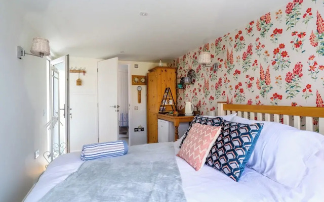 Flower Garden Studio in Sheringham- Cycle Friendly