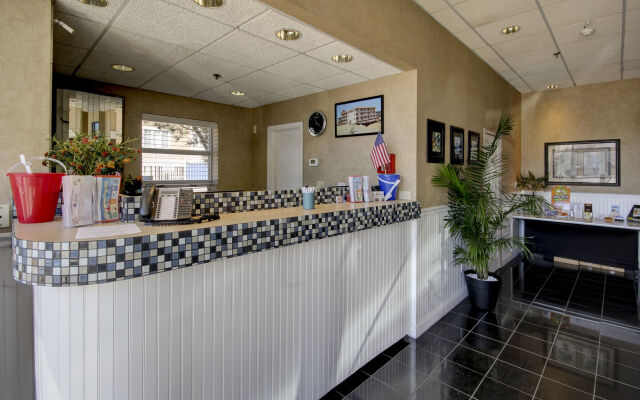 SeaLoft Oceanfront Hotel