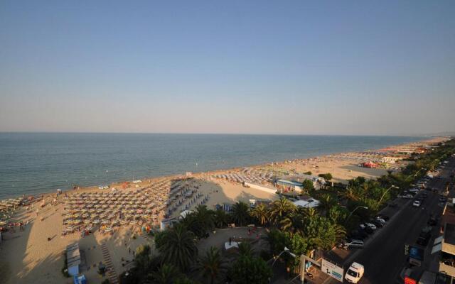 SoleLuna Via Silvio Pellico 6