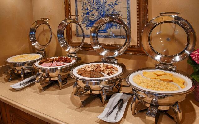 Best Western Plus Sunset Plaza Hotel