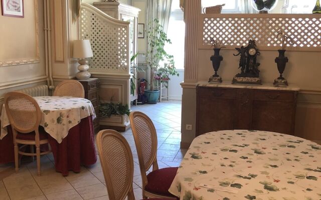 Hotel De France