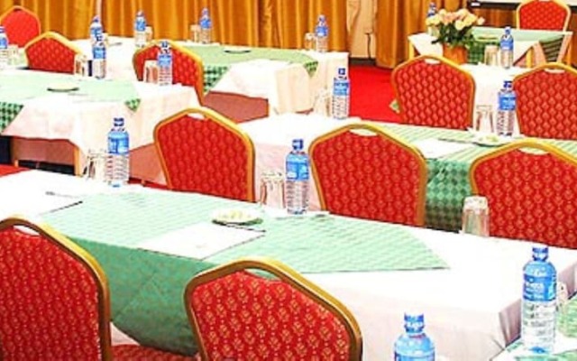 Maya Hotel