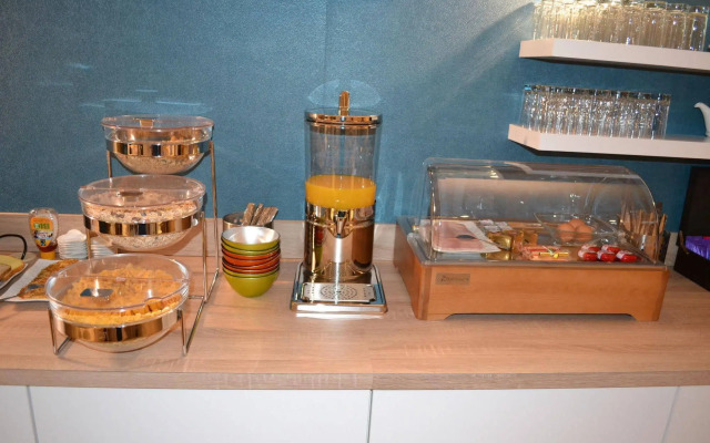 Brit Hotel Les Alizés