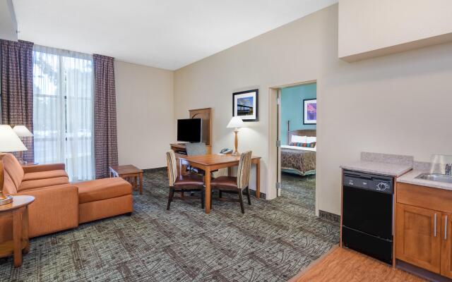 Staybridge Suites Memphis - Poplar Ave East by IHG
