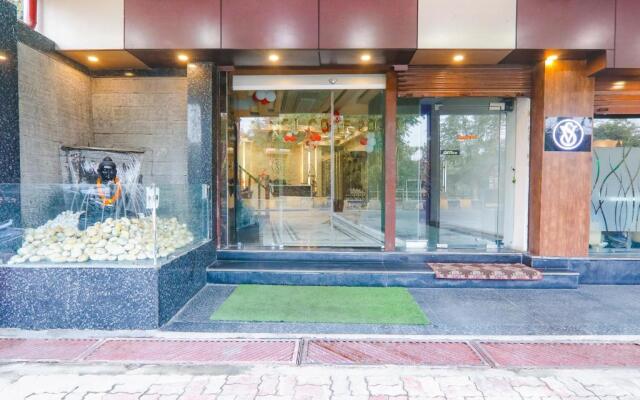Fabhotel V Square