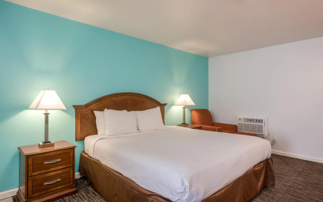 Pacifica Beach Hotel