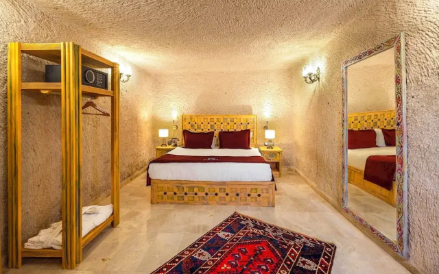 Han Cave Suites