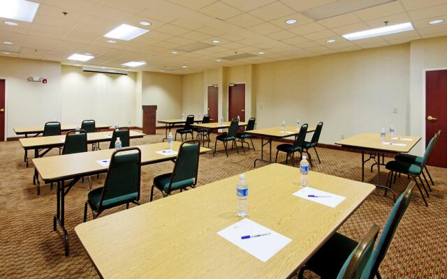 Holiday Inn Express Hotel & Suites Sylacauga by IHG
