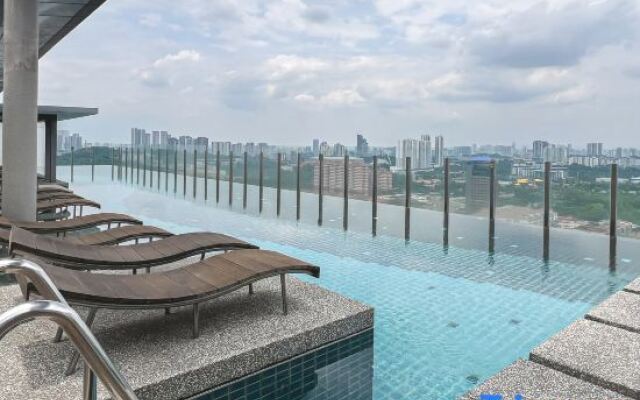 Serdang, Near Mrt & Apu & Pavilion BJ, 1-6Pax