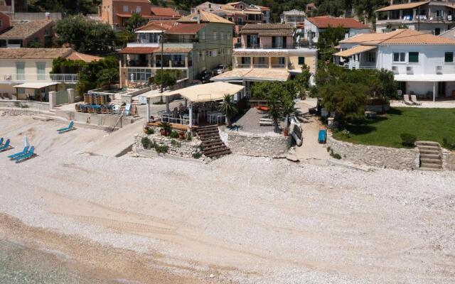 Salt and Sun Apartments by Konnect, Kaminaki Beach