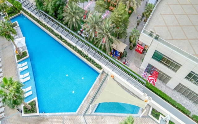 Chic Minimalist 1BR in Address JBR