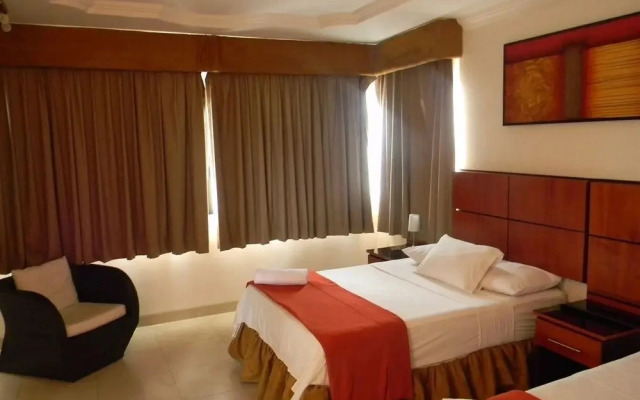 Expedition Hotel