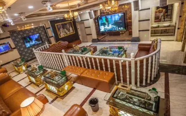 Holiday Inn Bari (Enshi Cultural Plaza Airport)