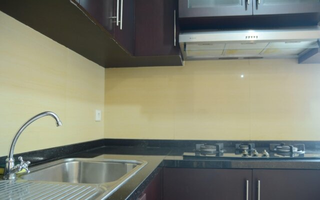 Cozy at Puri Garden Apartment near to Puri Indah